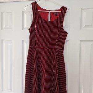 Red & Black Stripe Sleeveless Knee-Length Dress